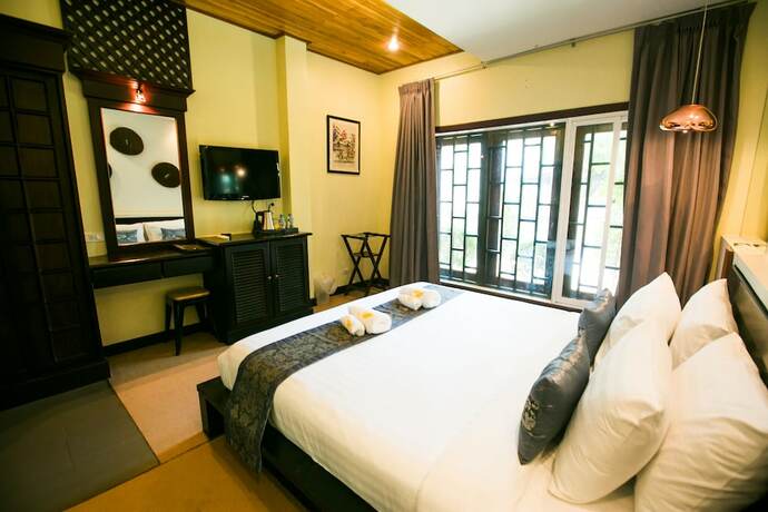 Imagen general del Hotel Seasons Riverside. Foto 12