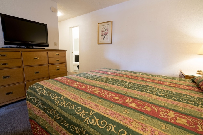 Imagen de la habitación del Hotel Seatac Inn. Foto 14