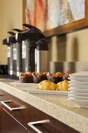 Imagen del bar/restaurante del Hotel Seattle Airport Marriott. Foto 3