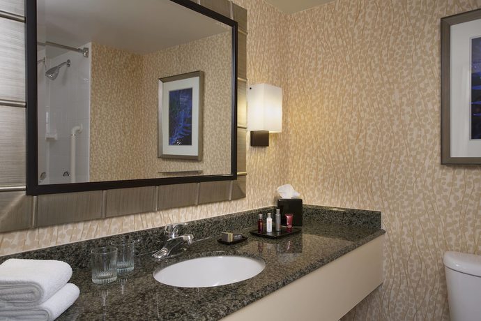 Imagen de la habitación del Hotel Seattle Marriott Waterfront. Foto 14