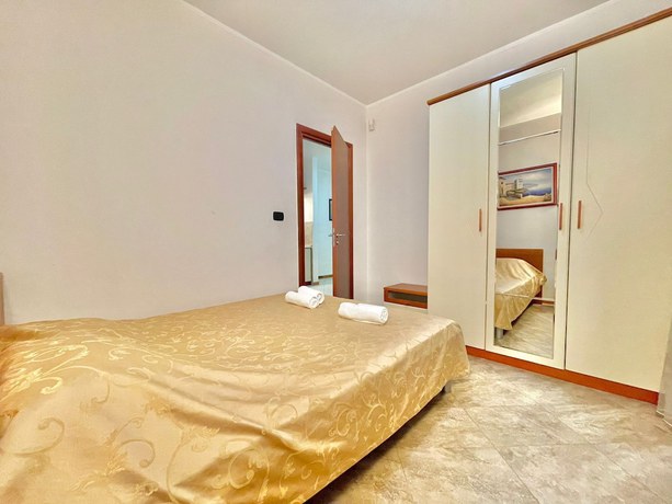 Imagen de la habitación del Hotel Seaview Apartments Rafailovici. Foto 7
