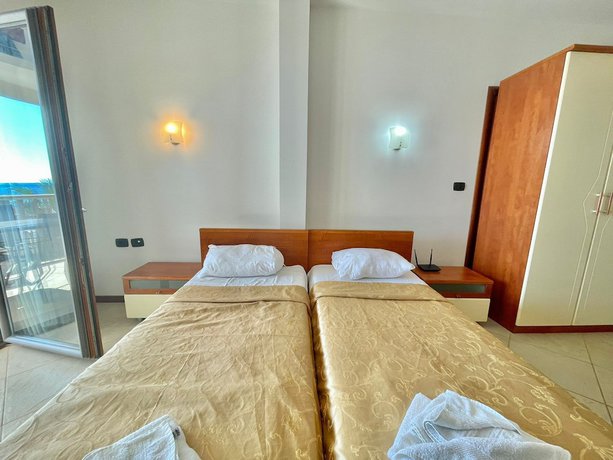 Imagen de la habitación del Hotel Seaview Apartments Rafailovici. Foto 11