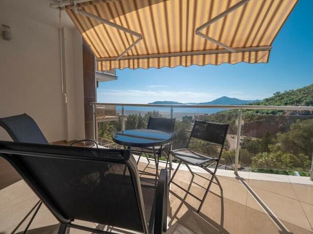 Imagen general del Hotel Seaview Couple Studio With Pool Przno. Foto 5