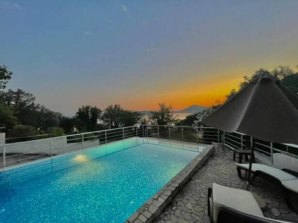 Imagen general del Hotel Seaview Couple Studio With Pool Przno. Foto 6