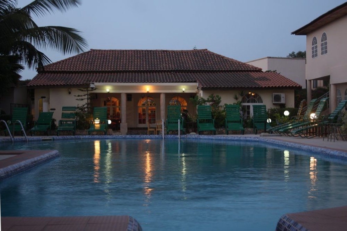 Imagen de la piscina del Hotel Seaview Gardens. Foto 4