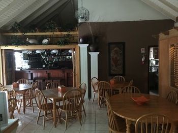 Imagen del bar/restaurante del Hotel Seaview Inn. Foto 2