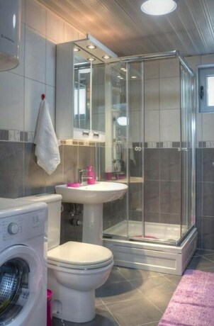 Imagen general del Hotel Seaview One-bedroom Apartment Kamenovo. Foto 8