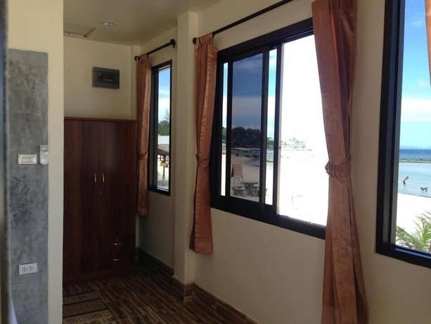 Imagen de la habitación del Hotel Seaview Rainbow. Foto 12