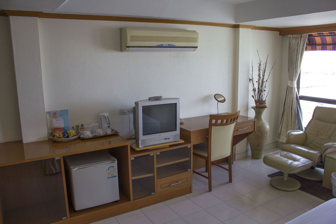 Imagen de los interiores del Hotel Seaview Sriracha. Foto 13
