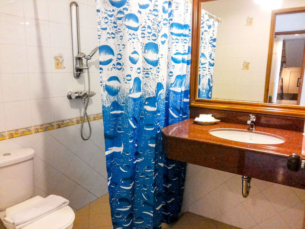 Imagen de la habitación del Hotel Seaview Sriracha. Foto 3