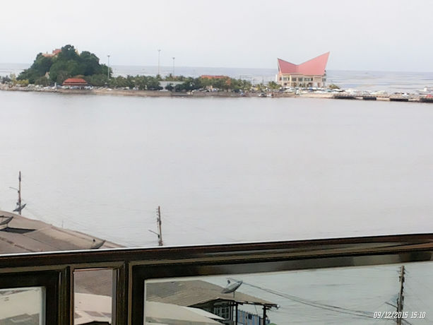 Imagen de la habitación del Hotel Seaview Sriracha. Foto 10