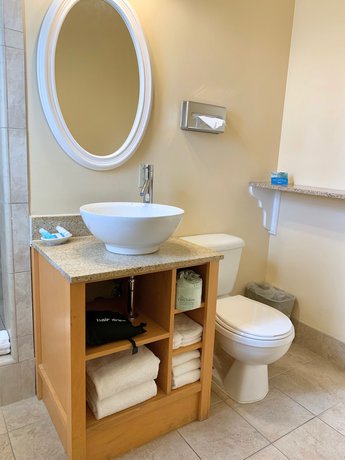 Imagen de la habitación del Hotel Seaway Inn. Foto 16