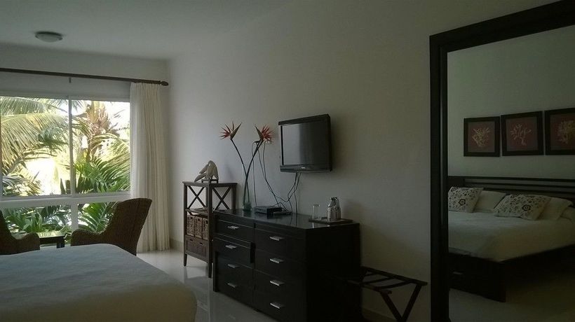 Imagen de los interiores del Hotel Seawinds At Punta Goleta. Foto 13