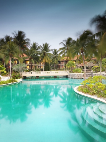 Imagen de la piscina del Hotel Sebana Cove Resort. Foto 19