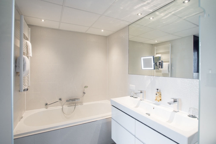 Imagen de la habitación del Hotel Sebastian's. Foto 7