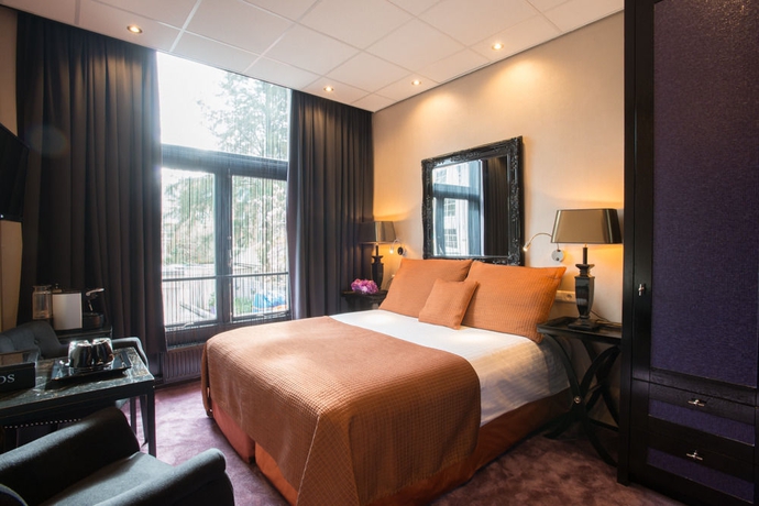 Imagen de la habitación del Hotel Sebastian's. Foto 9