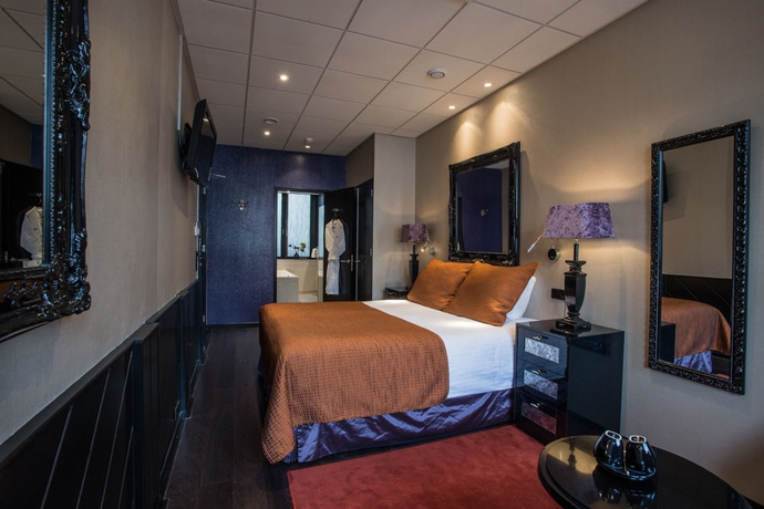 Imagen de la habitación del Hotel Sebastian's. Foto 15