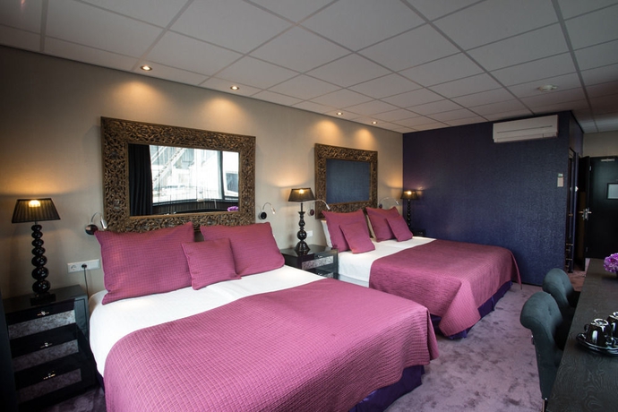 Imagen de la habitación del Hotel Sebastian's. Foto 16