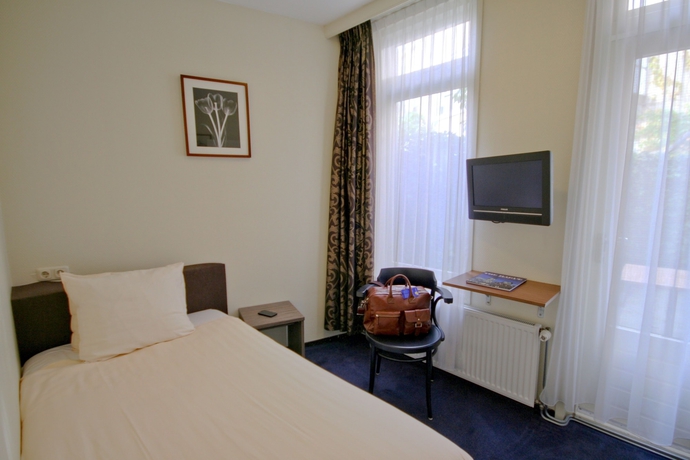 Imagen de la habitación del Hotel Sebel. Foto 7