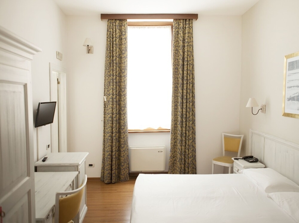 Imagen de la habitación del Hotel Sebino. Foto 10