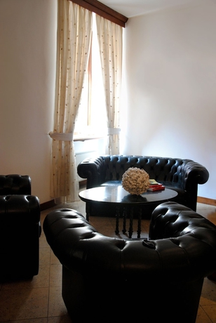 Imagen de los interiores del Hotel Sebino. Foto 17