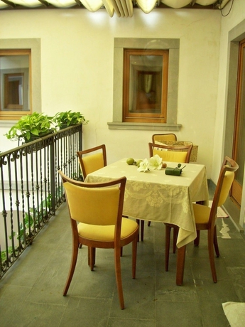 Imagen del bar/restaurante del Hotel Sebino. Foto 8