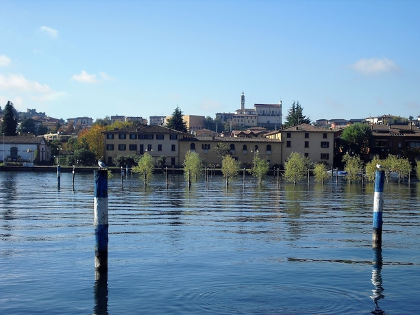 Imagen de los exteriores del Hotel Sebino. Foto 16