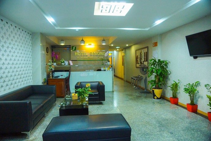 Imagen de los interiores del Hotel Sebong. Foto 19