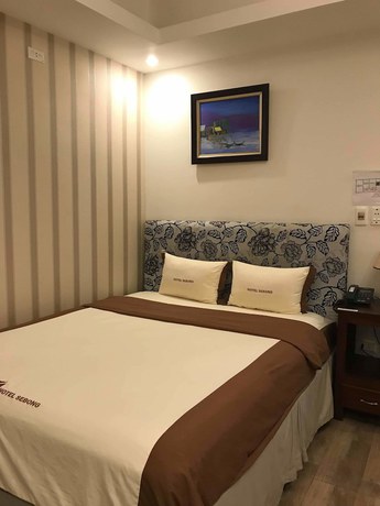 Imagen de la habitación del Hotel Sebong. Foto 16
