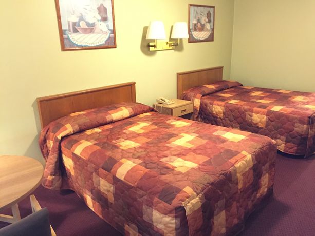 Imagen de la habitación del Hotel Sebring Inn. Foto 13
