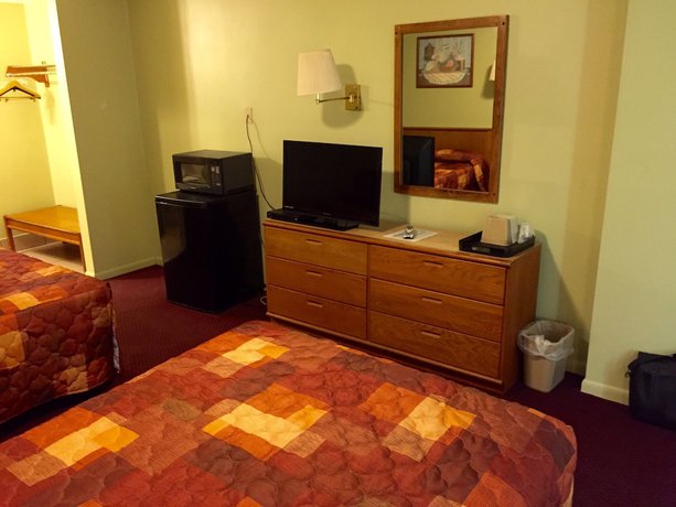 Imagen de la habitación del Hotel Sebring Inn. Foto 14