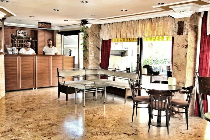 Imagen de los interiores del Hotel Seckin Ak. Foto 16