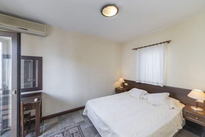 Imagen de la habitación del Hotel Seckin Konaklar. Foto 3