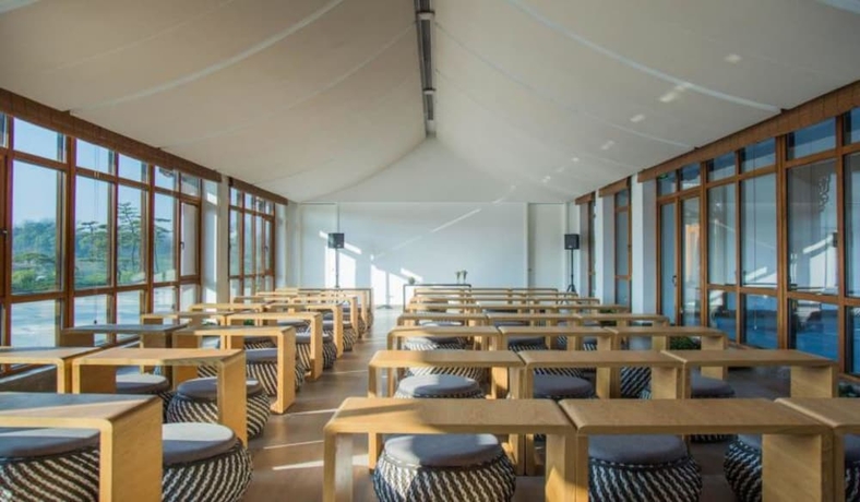 Imagen de los interiores del Hotel Seclusive Life Hot Spring Resort. Foto 9