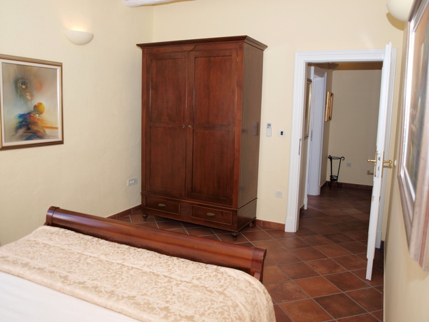 Imagen de la habitación del Hotel Secret Apartments. Foto 3