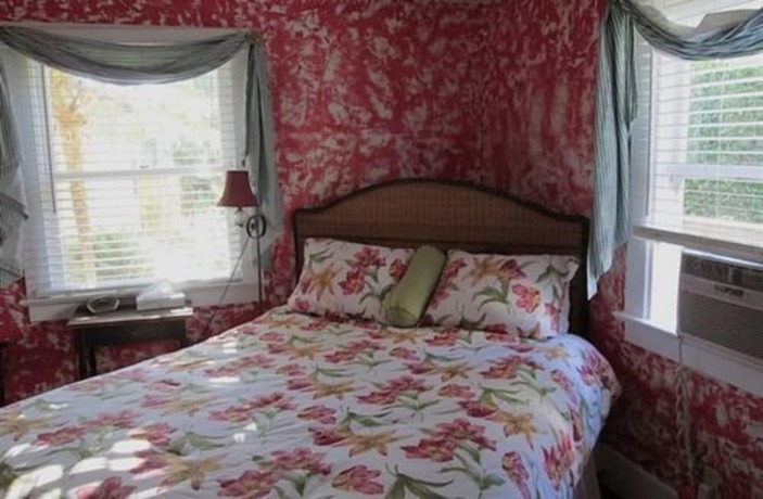 Imagen general del Hotel Secret Garden Inn and Cottages. Foto 3