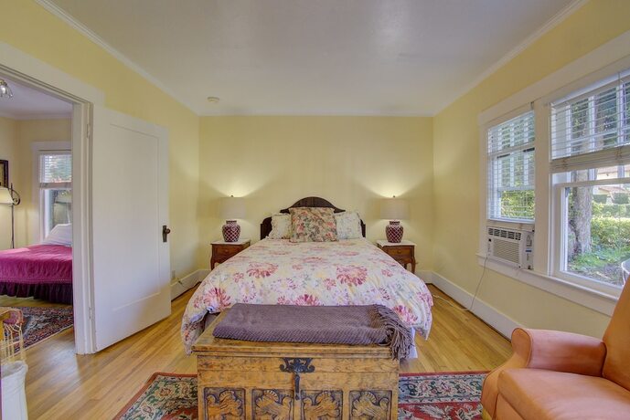 Imagen de la habitación del Hotel Secret Garden Inn and Cottages. Foto 15