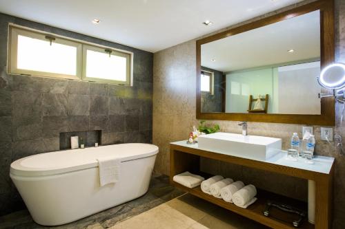 Imagen de la habitación del Hotel Secrets Aura Cozumel - Adults Only - All Inclusive. Foto 15