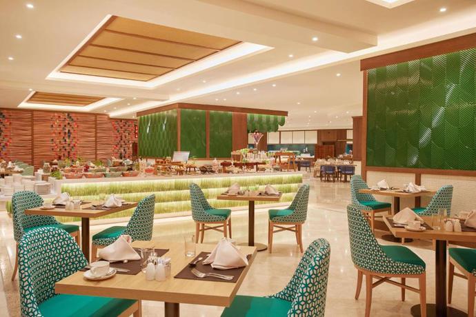 Imagen general del Hotel Secrets Bahía Real Resort & Spa Adults only. Foto 15