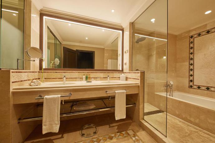 Imagen general del Hotel Secrets Bahía Real Resort & Spa Adults only. Foto 37