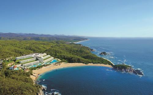 Imagen general del Hotel Secrets Huatulco Resort and Spa - Adults Only - All Inclusive. Foto 7