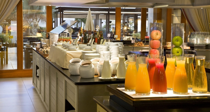 Imagen del bar/restaurante del Hotel Secrets Lanzarote Resort and Spa – Adults Only (+18). Foto 2