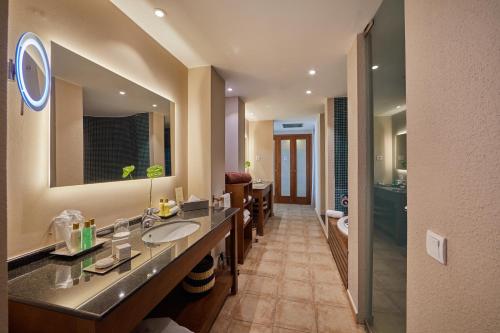 Imagen de la habitación del Hotel Secrets Lanzarote Resort and Spa – Adults Only (+18). Foto 14