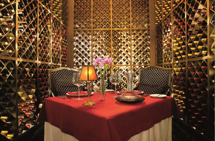 Imagen del bar/restaurante del Hotel Secrets Maroma Beach Riviera Cancun - Adults Only - All Inclusive. Foto 6