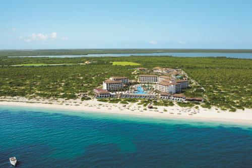 Imagen general del Hotel Secrets Playa Mujeres Golf and Spa Resort - Adults Only - All Inclusive. Foto 4