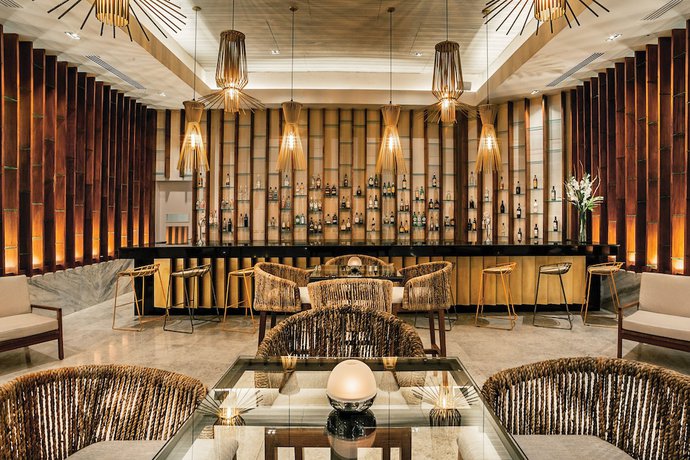 Imagen del bar/restaurante del Hotel Secrets Royal Beach Punta Cana - Adults Only - All Inclusive. Foto 1