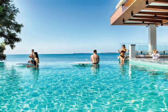 Imagen general del Hotel Secrets Sunny Beach Resort & Spa. Foto 1