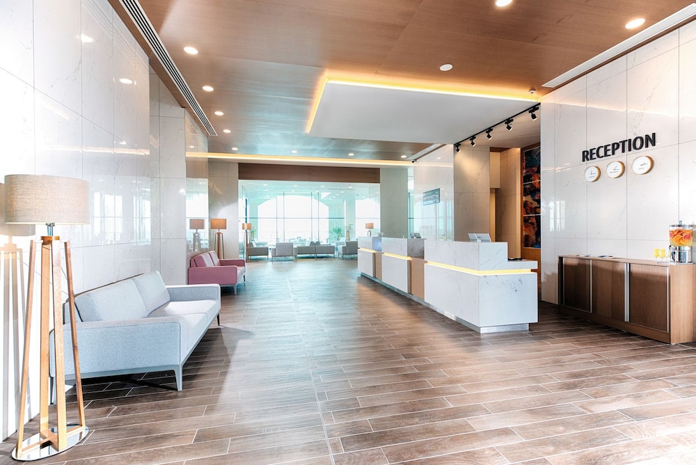 Imagen de los interiores del Hotel Secrets Sunny Beach Resort & Spa. Foto 19