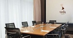 Imagen de la habitación del Hotel Seda Centrio. Foto 8