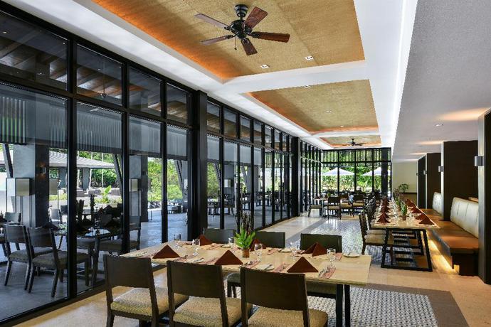 Imagen del bar/restaurante del Hotel Seda Lio. Foto 9